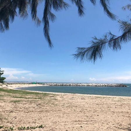 Gao Saengchan Beachfront Rayong Bagian luar foto