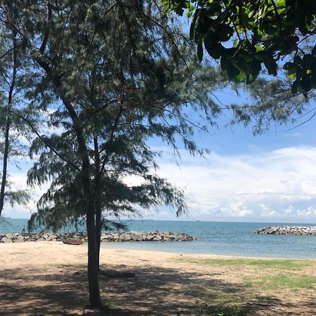 Gao Saengchan Beachfront Rayong Bagian luar foto