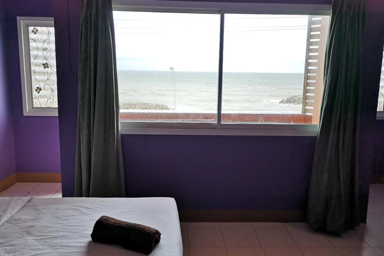 Gao Saengchan Beachfront Rayong Bagian luar foto