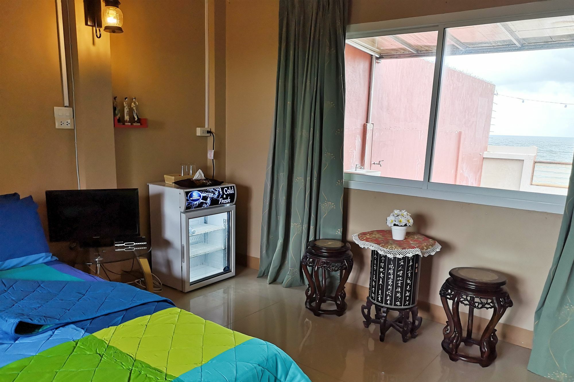 Gao Saengchan Beachfront Rayong Bagian luar foto